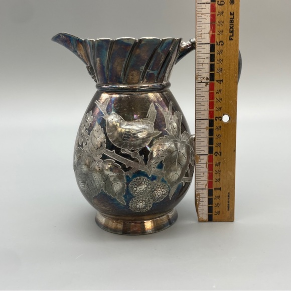 Antique Silver Creamer Meriden Britannia Company Bird Foliage Etched - Picture 13 of 15